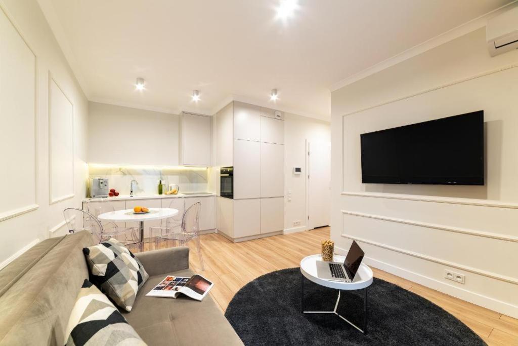 Mennica Residence Luxury Location Varšava Exteriér fotografie